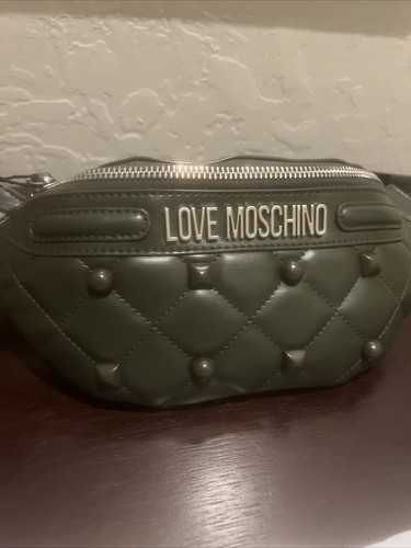 Nwt love moschino quilted - love,