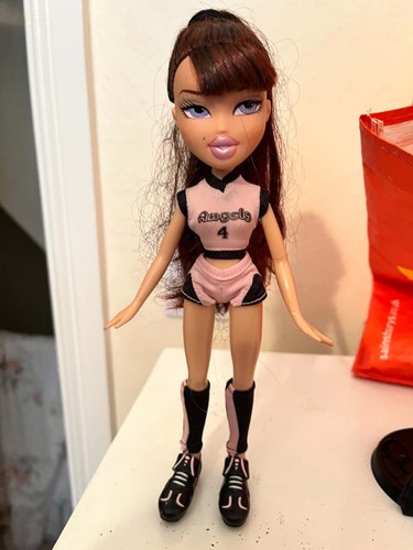 Bratz doll play sportz - bratz,