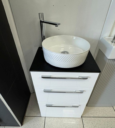 Display floor standing - ex-display, 3