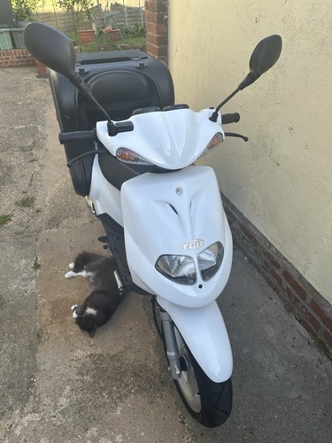 Tgb delivery scooter 125cc - tgb,