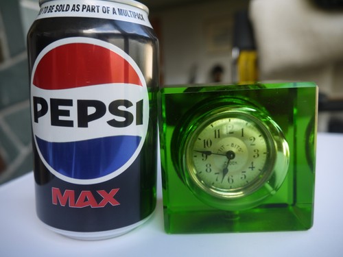 Green glass cube - green, /
