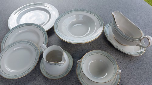Royal doulton bone china - royal,