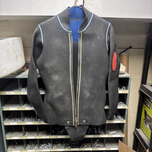 Vintage wet suit - wet,