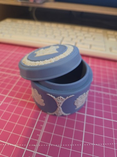 Wedgwood jasperware medium - wedgwood,