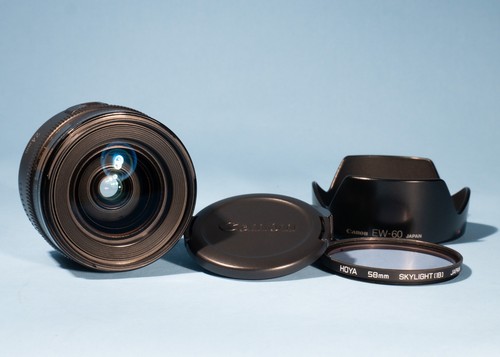Canon 24mm 8 - f/2.8, lens