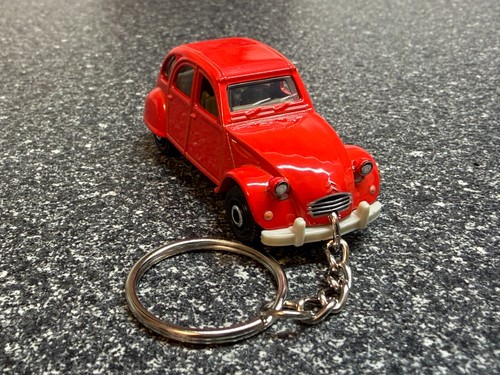 1970 citroen 2cv keychain red - citroen,