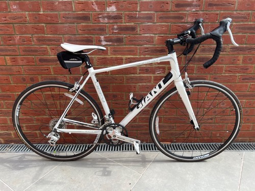 Giant defy road bike - bike, 53.5
