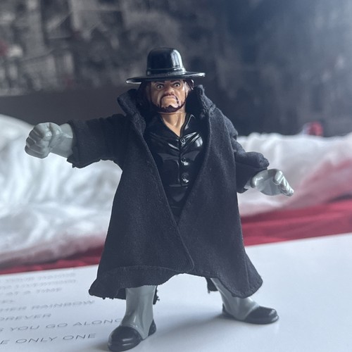 Hasbro wwf wwe the - hasbro, undertaker