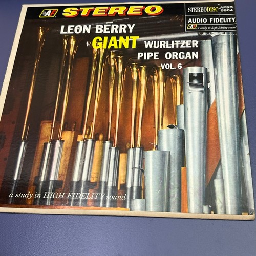 Leon berry giant wurlitzer - berry, –