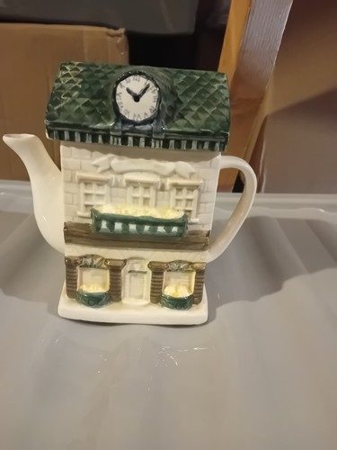 Ceramic novelty tea pot - novelty,