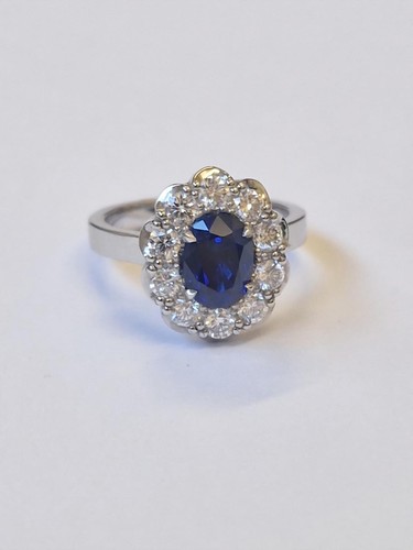 Sapphire and diamond - diamond, cluster