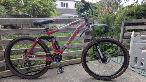 Kona stinky 2002 - stinky, full