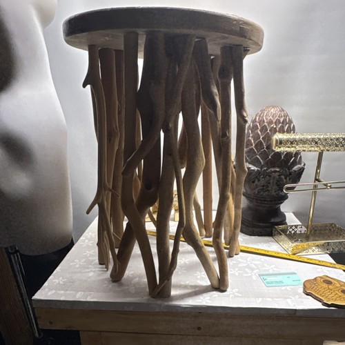 Handmade driftwood live edge - live,