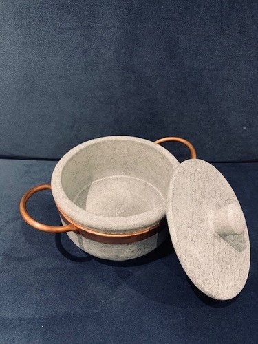 Soapstone cooking pot -  ,