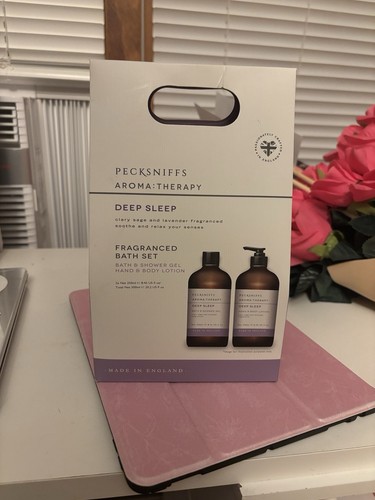 Peck sniffs aroma therapy - aroma,