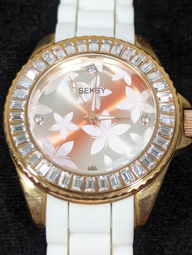Seksy womans star dial crystal - seksy,