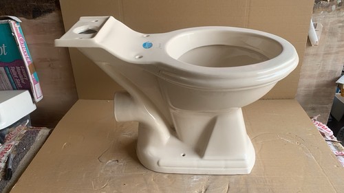 Chatsworth soft cream - cream, toilet