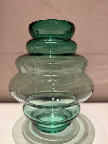 Concept green glass flower - bo,