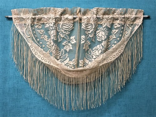 Chantilly festoon lace - festoon, valance