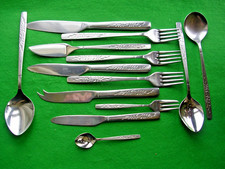 VINERS COUNTRY GARDEN SOLD INDIVIDUALLY KNIFE FORK SPOON ( ey b 11 ct )
