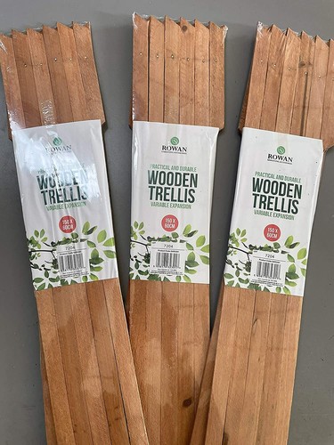 Garden gardeners dark - 3x, wood