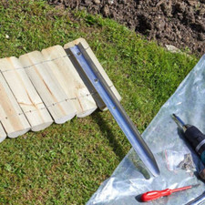 Log Roll Galvanised Stakes