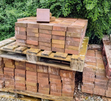 Marshalls block paving "Savanna" Red -  160mm x 160mm x 50mm- PRICE is for 1m2