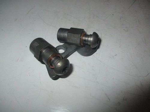 Brake line connector carrier - line,
