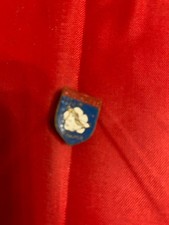 Vintage Pin Badge-Mount