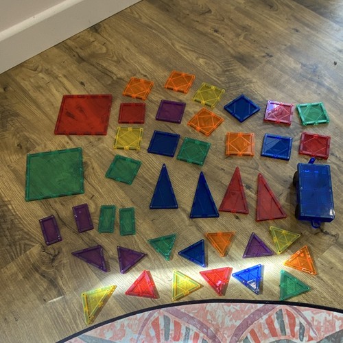 Children hub magnet play set - -,