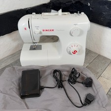 Singer Tradition 2250 Sewing Machine White Home Small Automatic Foot Pedal VGC
