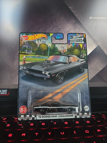 Hot wheels premium - hot,
