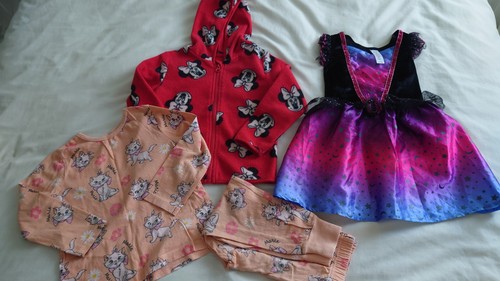 Girls clothes bundle age 3 - clothes,