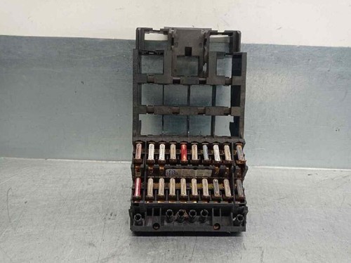 1265402405 fuse relay box