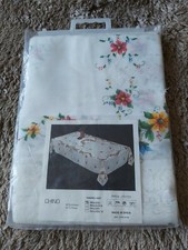 Vintage White Spanish Tablecloth Pretty 150x200 * Free Uk Mainland Postage 