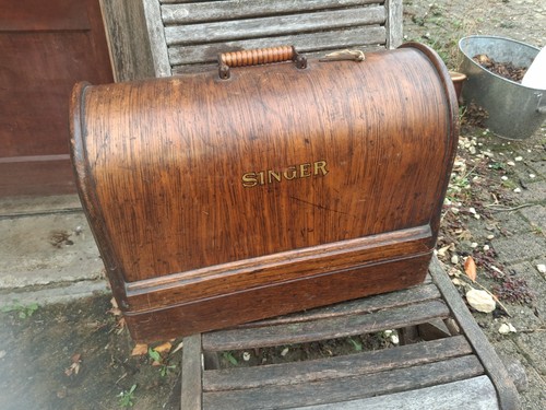 Singer sewing machine base - singer,