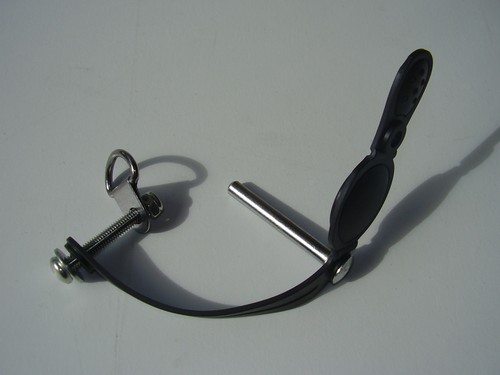 Chariot locking pin for - pin,