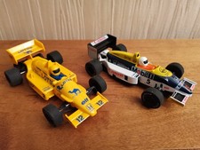 2 SCALEXTRIC   F1  CARS -LOTUS