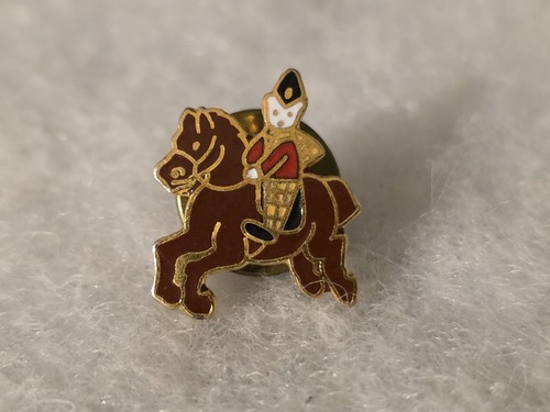 Vintage rupert bear pegasus - bear, on