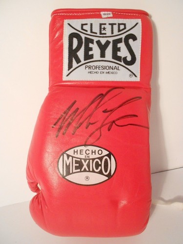 Mike tyson autographed cleto - autographed,