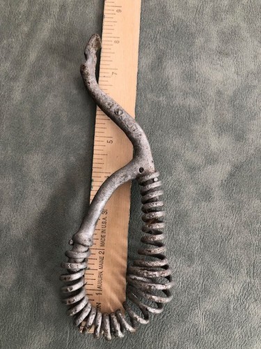 Vintage cast iron spring - iron,