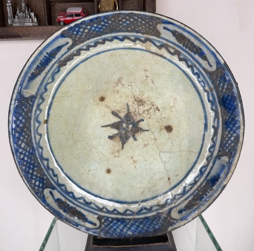 Large 18thc islamic tin glazed - tin,