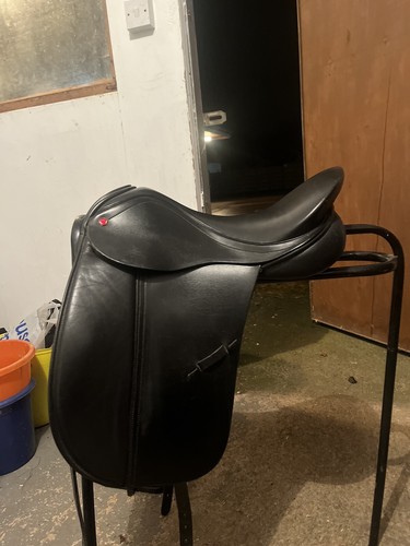 Albion dressage saddle 5 - albion,