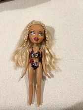 Bratz Doll Hot Summer Dayz Cloe