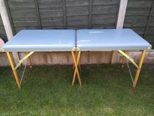 Portable therapy massage table - therapy/massage,