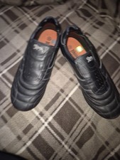 Lonsdale slip on trainers 7.5