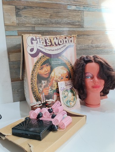 Vintage 1970s palitoy girl - 1970s,