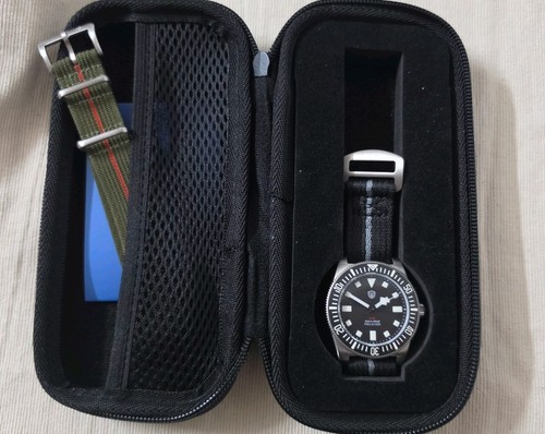 Watchdive 40mm diver watch - 40mm,