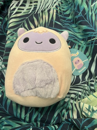Squishmallow ronalda the yeti - ronalda,