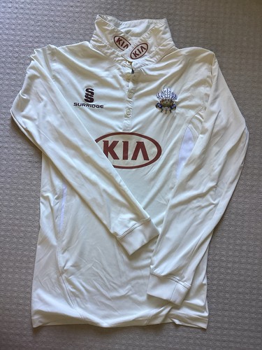 Mens surrey county cricket - county,
